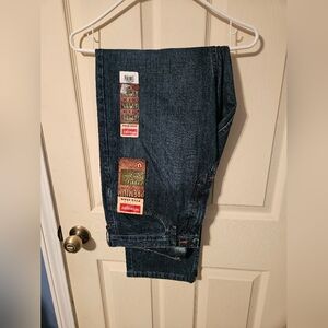 Wrangler Men's Dark Blue Relaxed Jeans